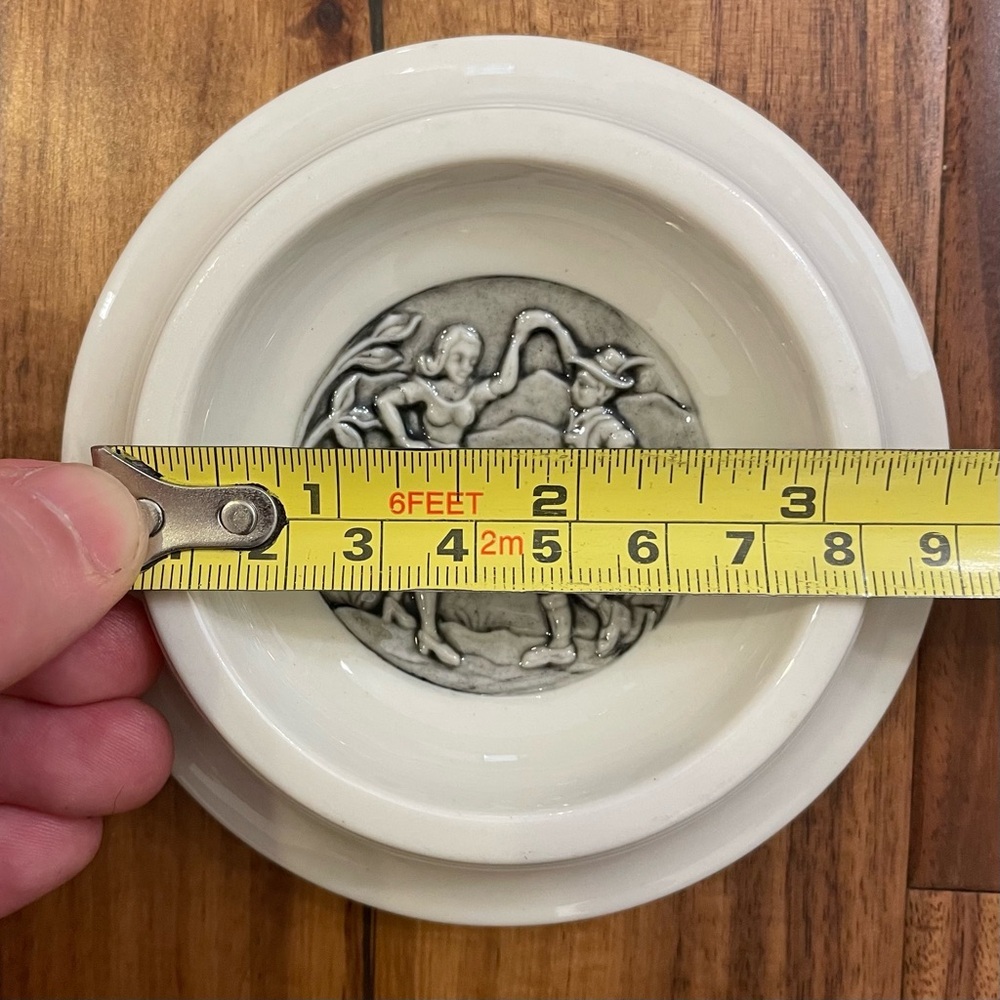 Vintage Evans Ceramic Round Ashtray White with Gold Trim - Picture 8 of 9